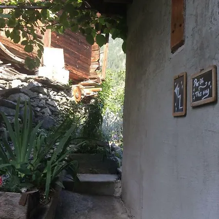 Petit Coin De Paradis Au Coeur Des Alpes Habitación en casa particular *